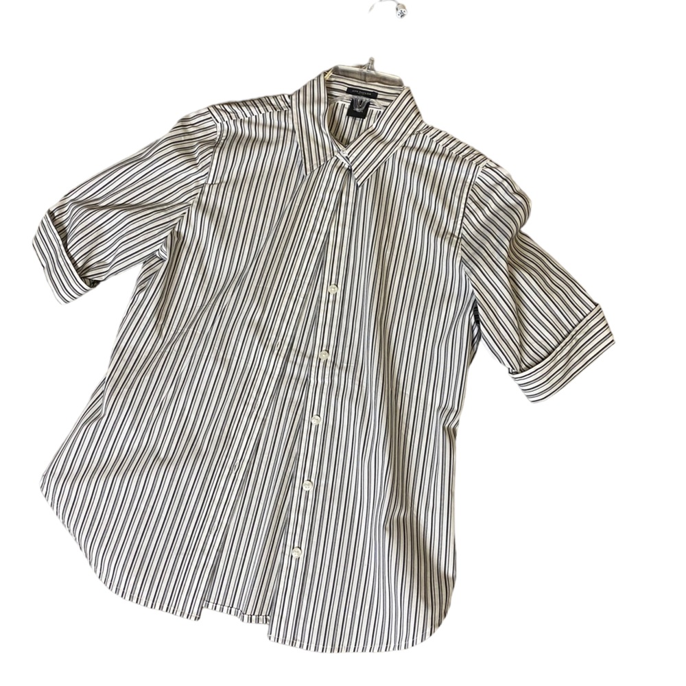 Ann Taylor Womans Short Sleeve Button Up